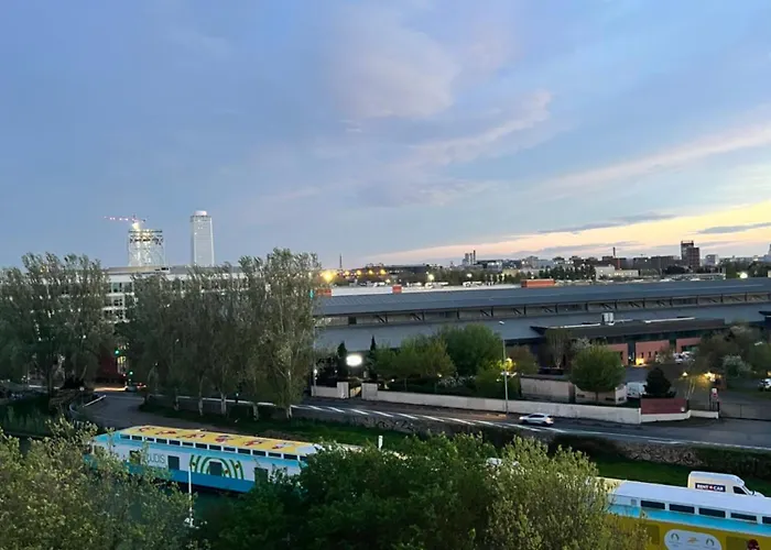 Chambre Proche Stade De France, Metro A 5Min